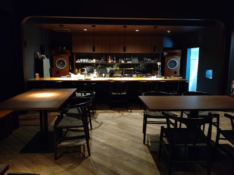 RESTAURANT LIVING