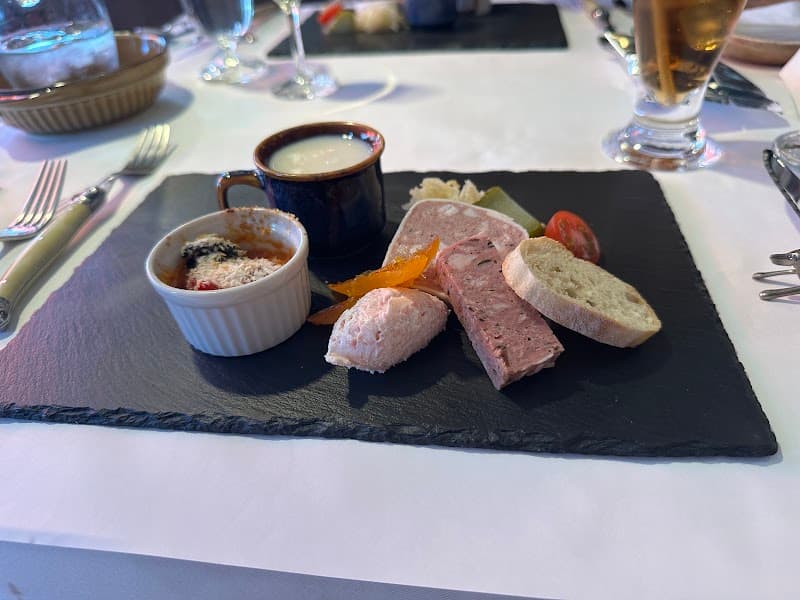 ビストロ・ル・ブルジョンの店内・料理の写真 3枚目
