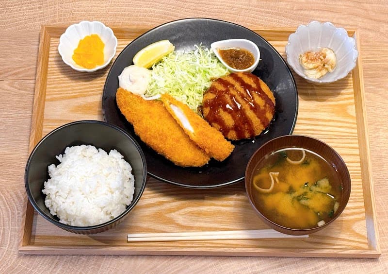 お酒の美術館 JR奈良駅前店/BAR LIQUOR MUSEUM NARAの店内・料理の写真 2枚目