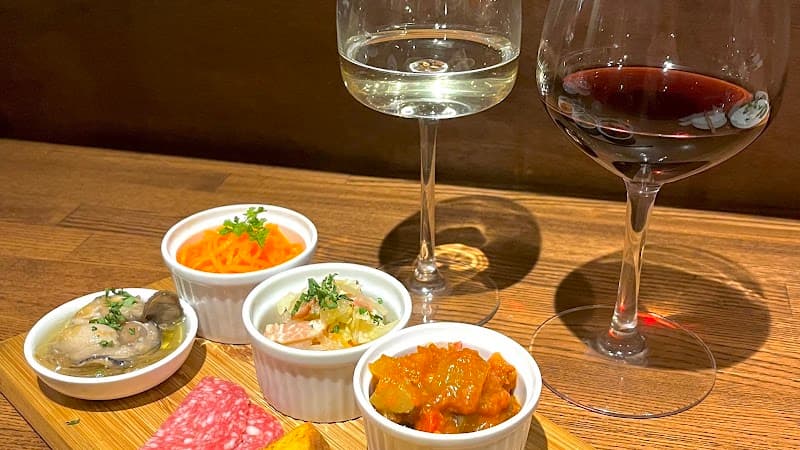 アンジュヴィンヤード ワイン＆バーの店内・料理の写真 2枚目