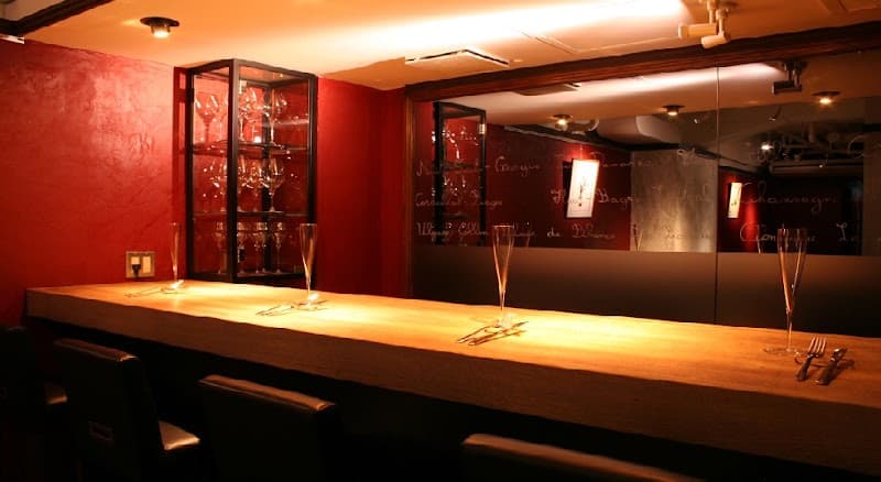 Wine Bar Bâtonnage ワインバー バトナージュの店内・料理の写真 3枚目