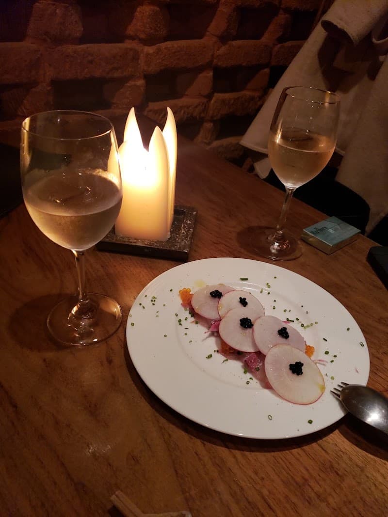 wine bar -ワインバー- 離の店内・料理の写真 2枚目
