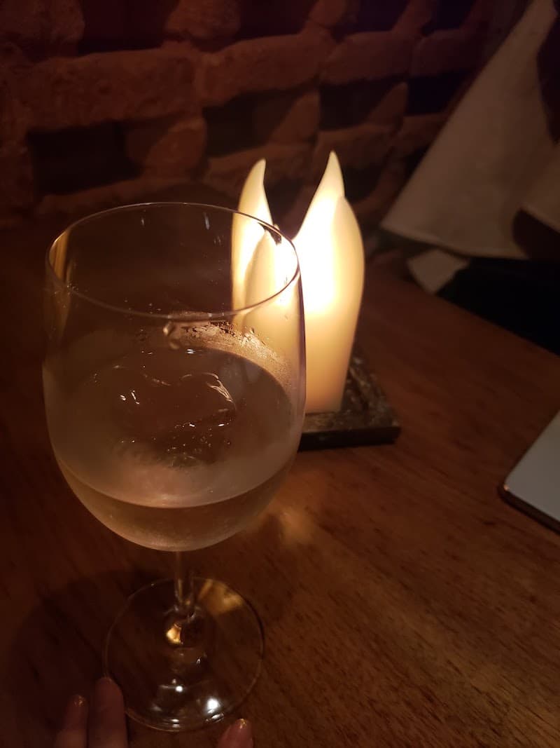 wine bar -ワインバー- 離の店内・料理の写真 3枚目
