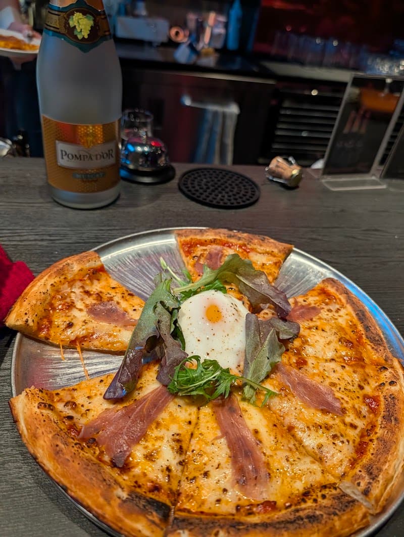Cafe&Dining Bar Routine'sの店内・料理の写真 3枚目
