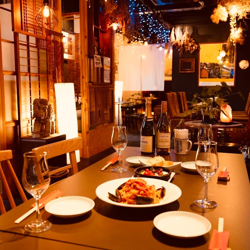 イタリアンバール RAKUDAYA（ラクダヤ）松山大街道店の店内・料理の写真 2枚目