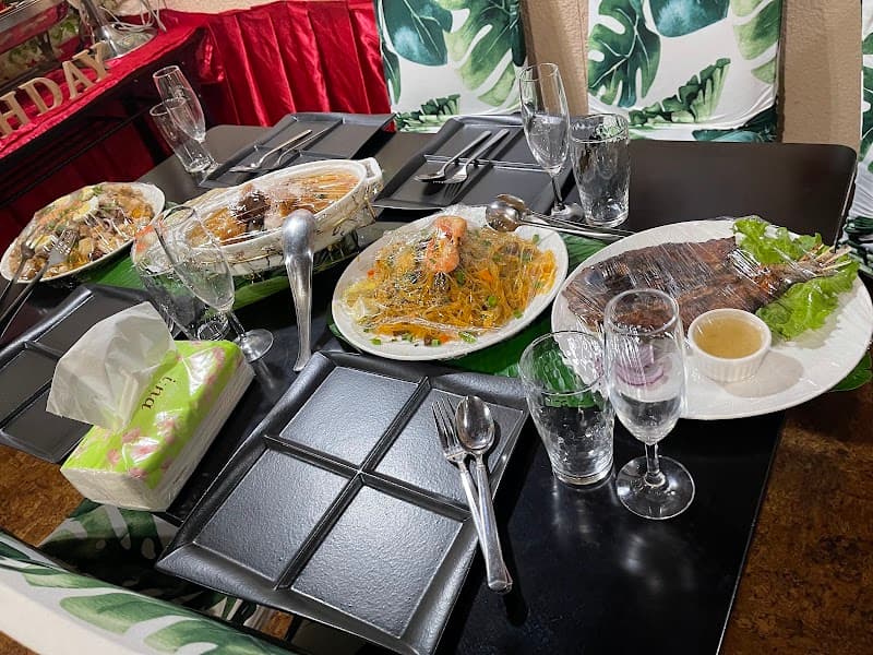 Dabarkadsダバルカダスの店内・料理の写真 2枚目