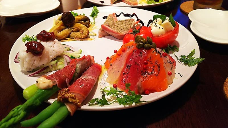 Bistrot & Cafe APAISONS(アペソン)の店内・料理の写真 2枚目