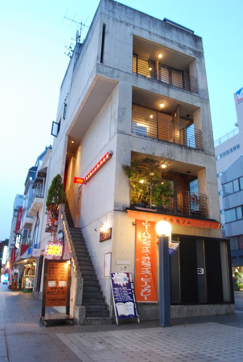 DININGBAR ダイニングバーの店内・料理の写真 3枚目