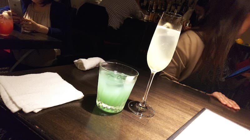 BAR Luckyの店内・料理の写真 2枚目