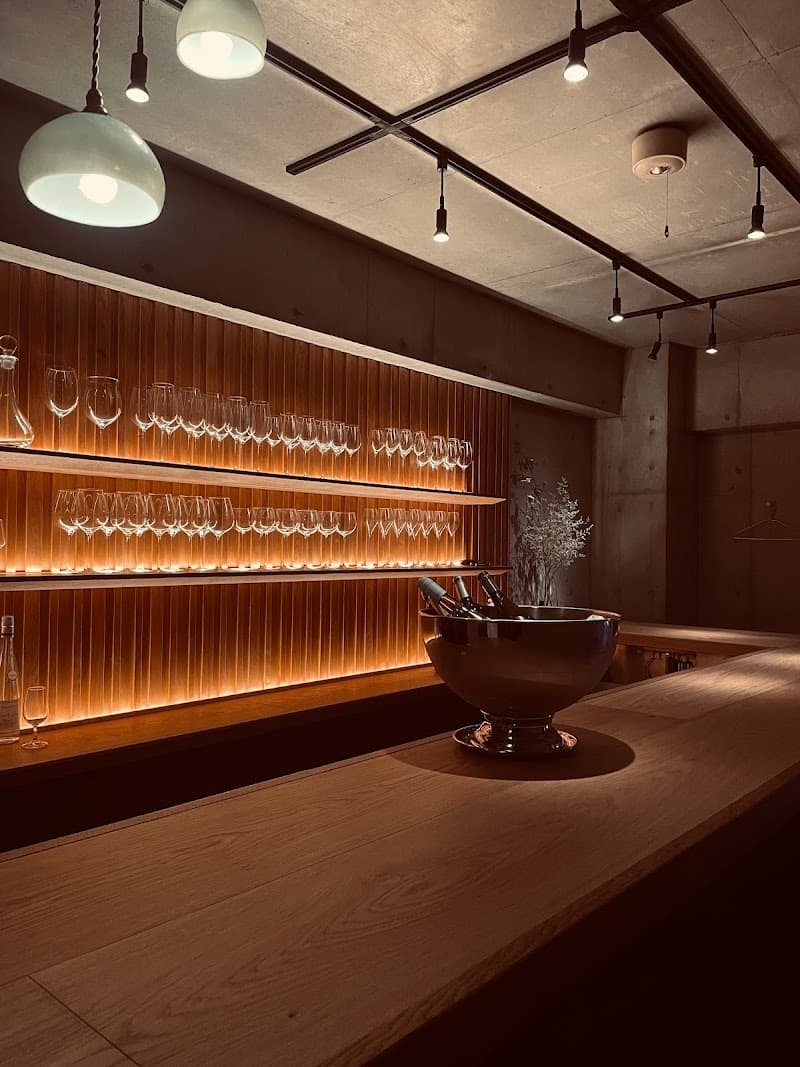 Vin Sauvage (ｳﾞｧﾝ･ｿｳﾞｧｰｼﾞｭ)の店内・料理の写真 3枚目