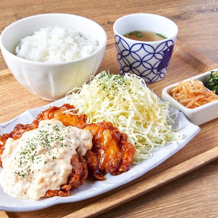 やきとり家 すみれ 鳥取店の店内・料理の写真 2枚目