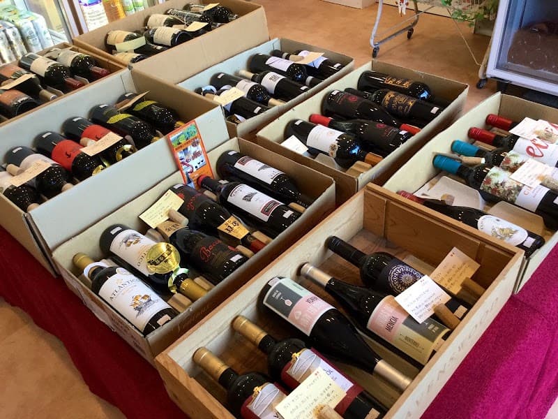 冨永商店（ワイン・酒類）の店内・料理の写真 2枚目