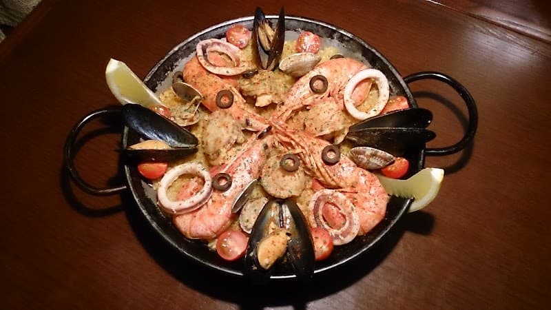 アランフェス カフェ&スペインバルの店内・料理の写真 2枚目