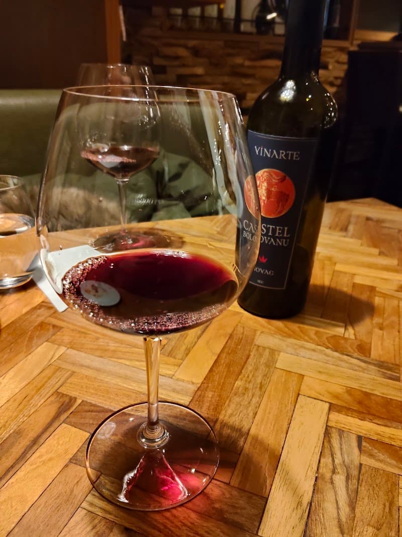 WINE O'CLOCK - Wine & Seasonal Yakuzen -の店内・料理の写真 3枚目