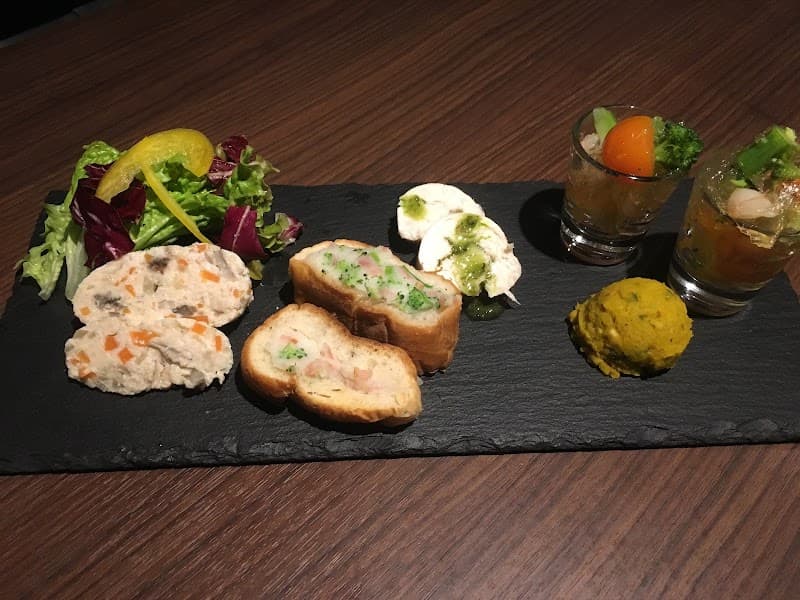Food&Bar Lushの店内・料理の写真 3枚目