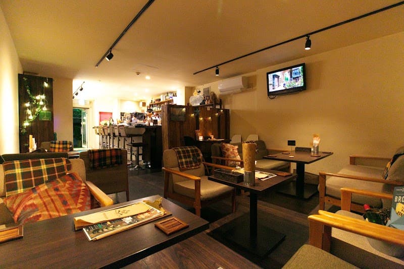 Cafe Dining SYNC