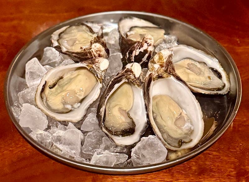Oyster BAR Likkle More オイスターバーリコモの店内・料理の写真 3枚目