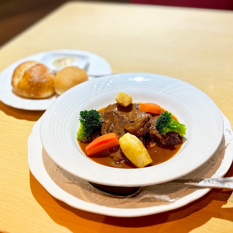 ビストロ ラ･プルミェールの店内・料理の写真 2枚目