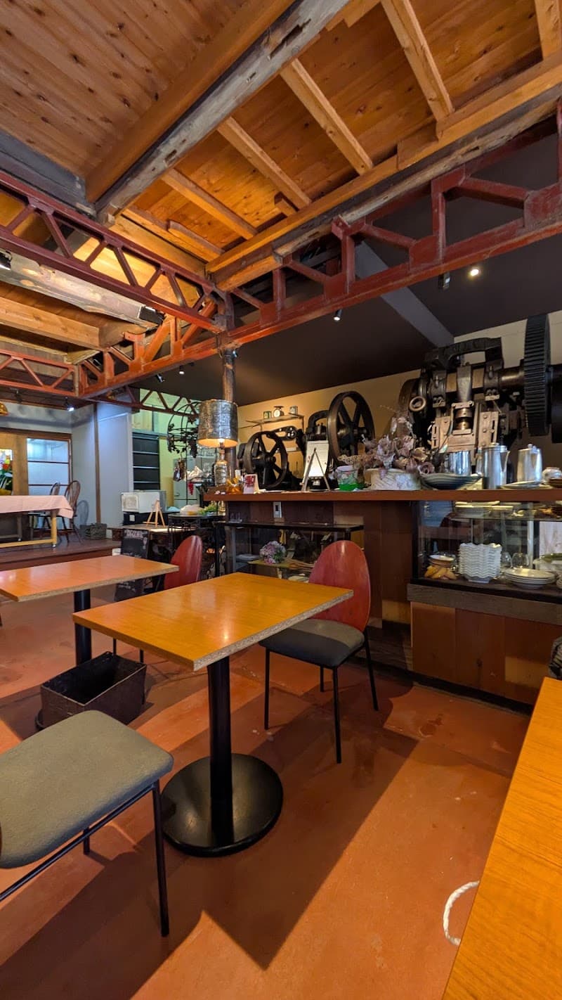 BISTRO VIVACE