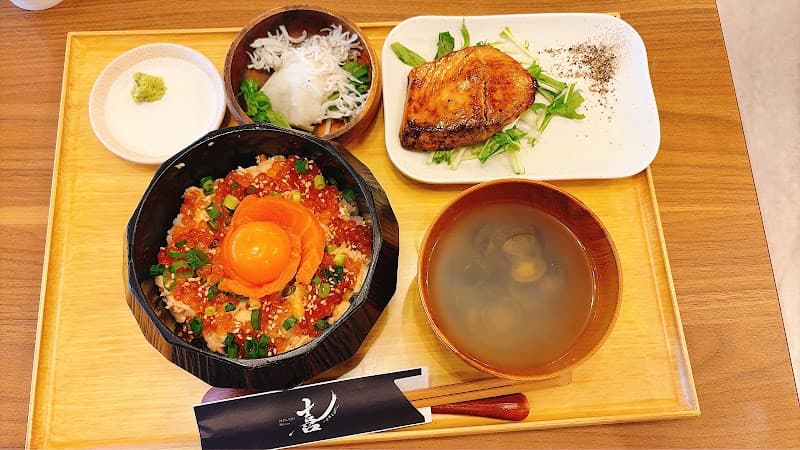 喜 ~よろこび MINATO bistro ~の店内・料理の写真 3枚目
