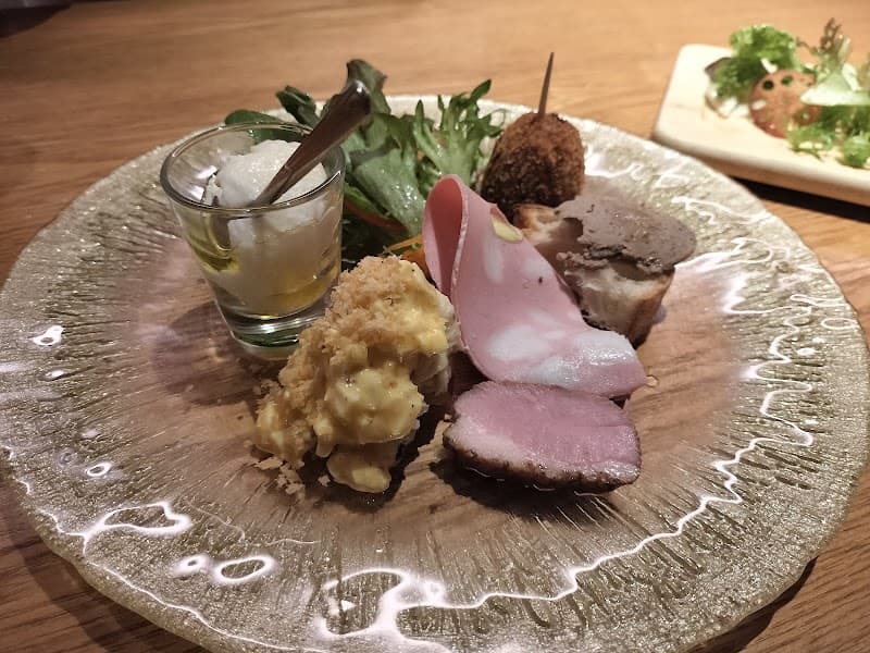 ビストロ オゼ・ミニョンの店内・料理の写真 3枚目