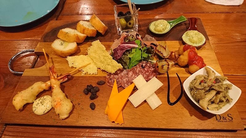イタリア酒場の店内・料理の写真 2枚目
