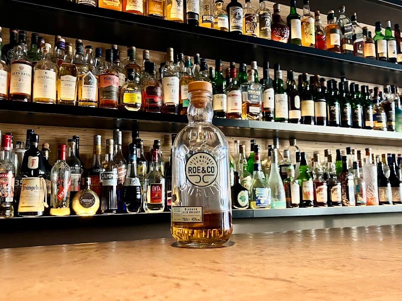BEMBE Cocktail Bar（ベンベ カクテルバー）の店内・料理の写真 2枚目