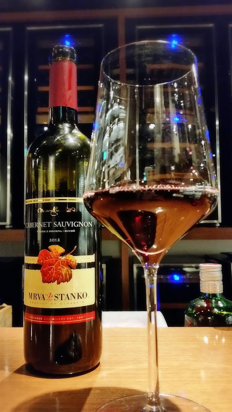 ＷＩＮＥ＆ＢＥＥＲ．Ｕの店内・料理の写真 2枚目