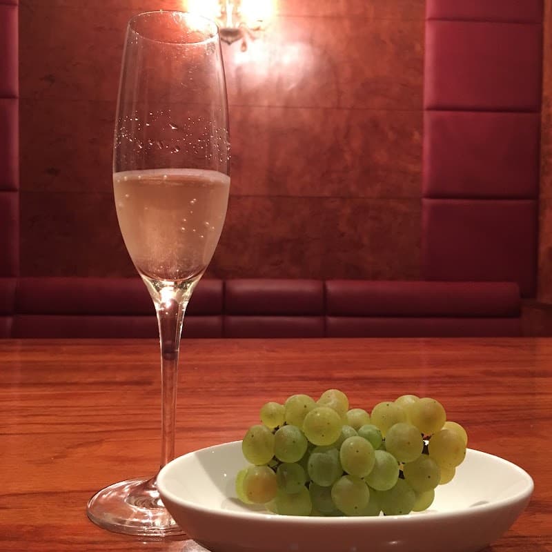 wine & whisky bar imasの店内・料理の写真 2枚目