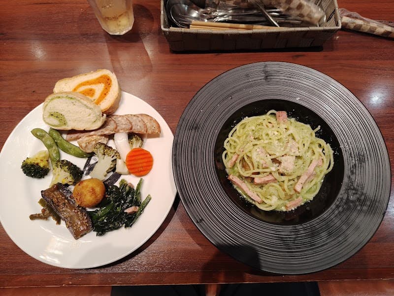 Cheese Plus pizza&grill 草津エイスクエア店の店内・料理の写真 3枚目