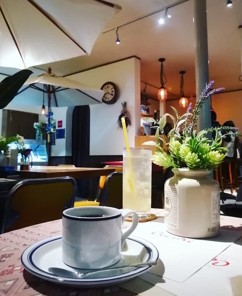 Cafe and Bar Cucuriの店内・料理の写真 2枚目