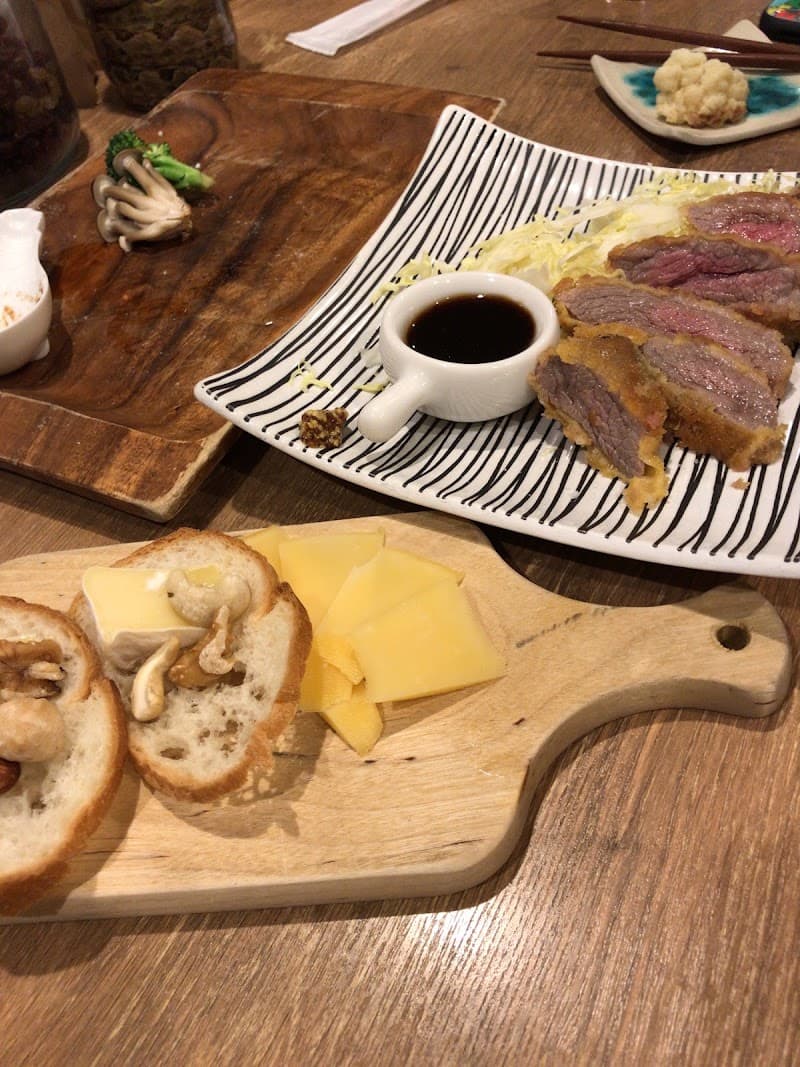 ワイン食堂スタンドの店内・料理の写真 3枚目