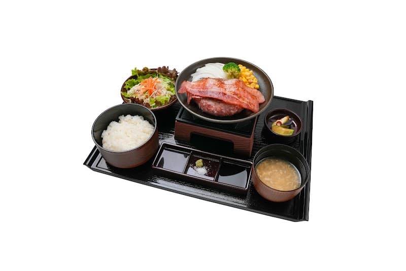 とろけるハンバーグ福よし鳥取店の店内・料理の写真 2枚目