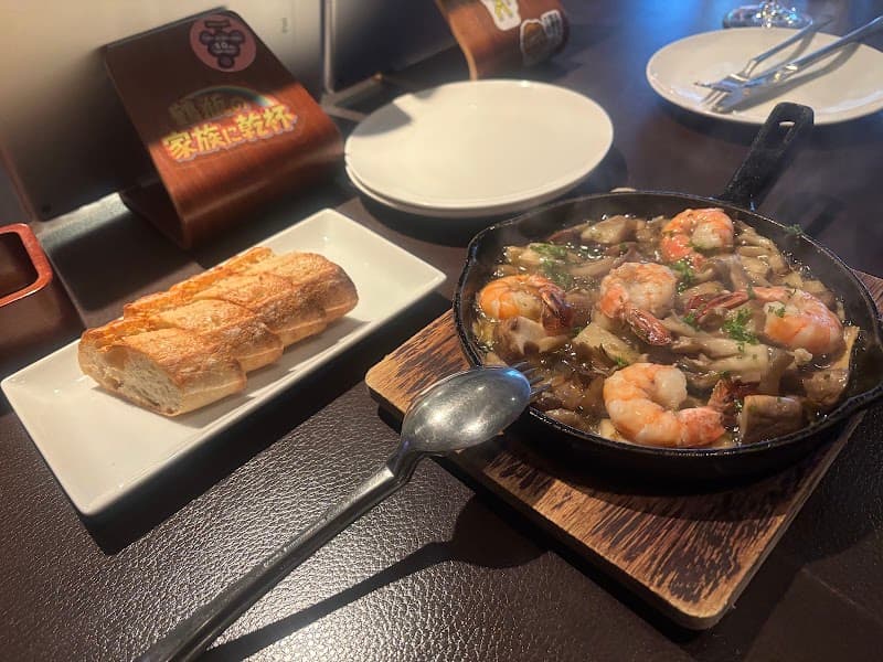 Cave de Oenophileの店内・料理の写真 3枚目