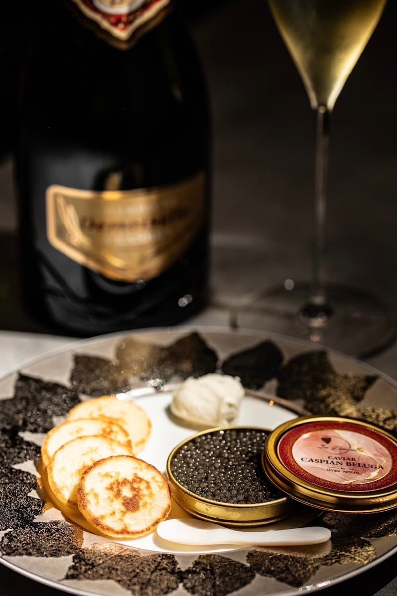 Wine Salon Les Demoiselles ワインバー銀座の店内・料理の写真 2枚目