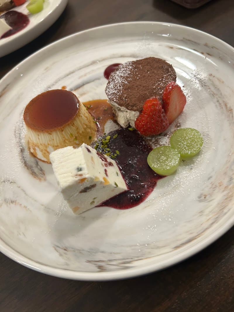 ラ・オミニィールの店内・料理の写真 3枚目