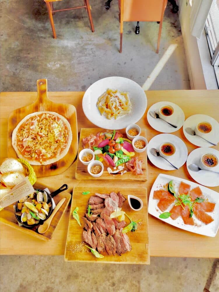 アオゾラテーブルの店内・料理の写真 3枚目