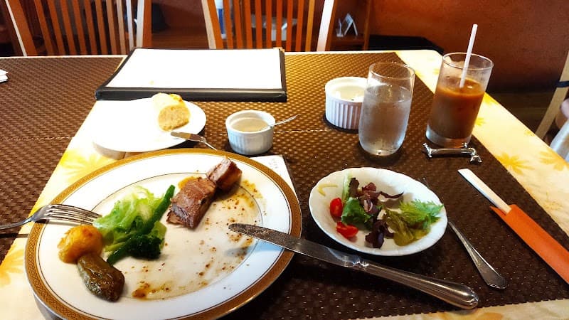 Bistro Finbec Masami (ビストロ・ファンベック・マサミ)の店内・料理の写真 2枚目