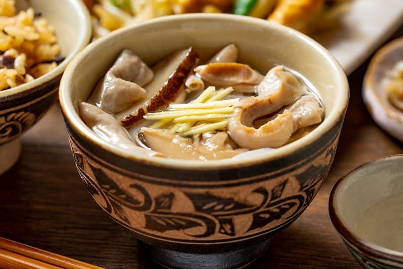 中華バル ベアーズキッチン沖縄の店内・料理の写真 2枚目