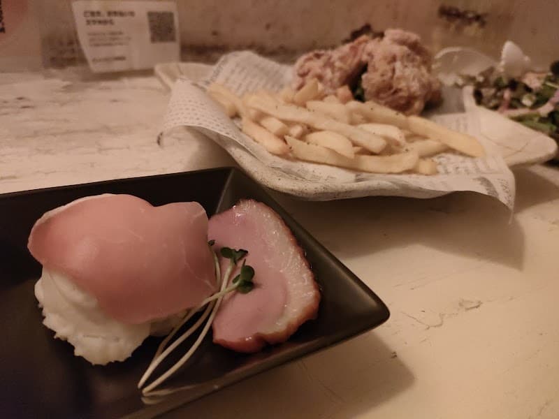 秘密の隠れ家イタリアン GATTO NERO（ガットネーロ） 鹿児島天文館店の店内・料理の写真 3枚目