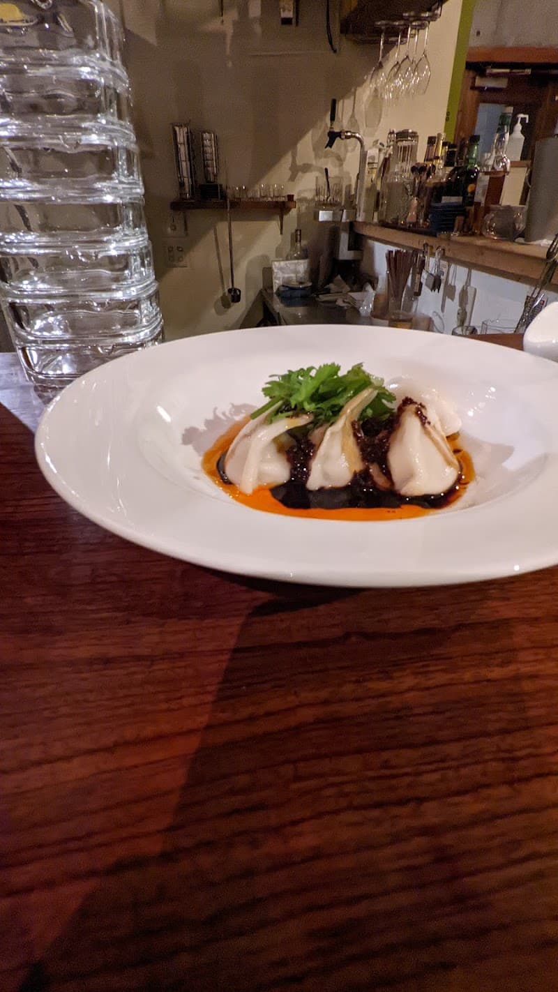 路地裏BAR&NOODLE Ｍarginalの店内・料理の写真 2枚目
