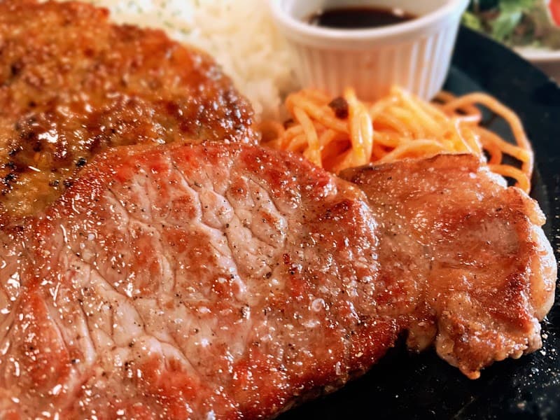 ナチュラルワインとイタリア郷土料理 relaxの店内・料理の写真 3枚目