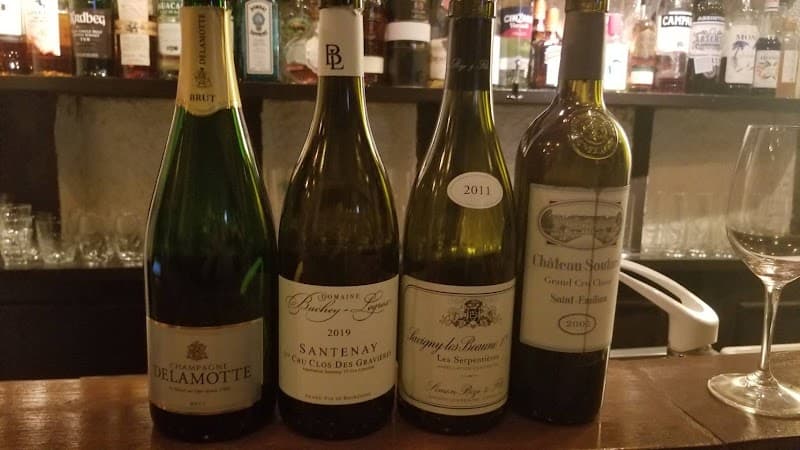 Wine Bar COMPLET ワインバー コンプレの店内・料理の写真 2枚目