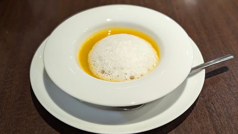 ビストロ 山．海．葉っぱの店内・料理の写真 3枚目