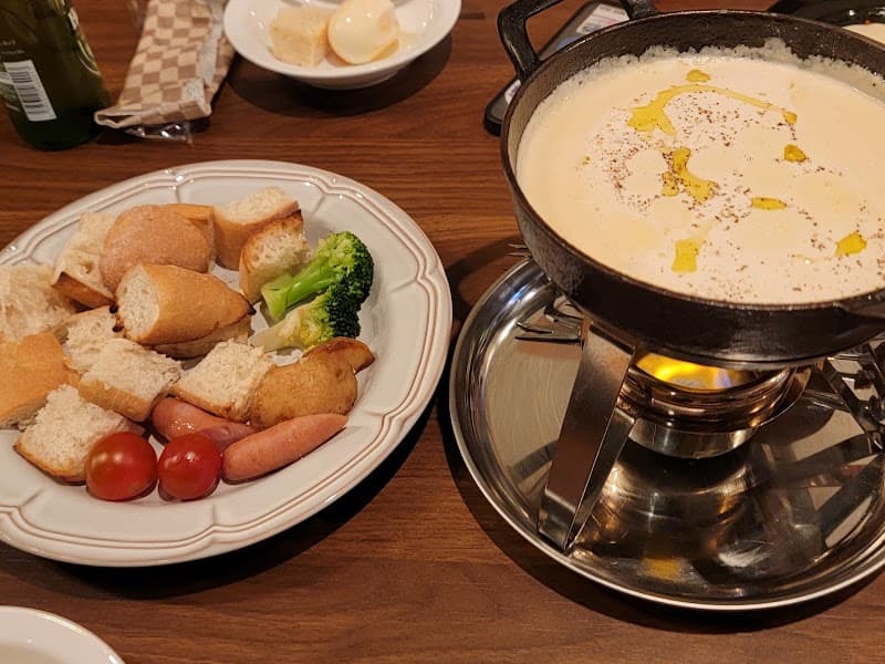 原価ビストロチーズプラス 新潟の店内・料理の写真 3枚目