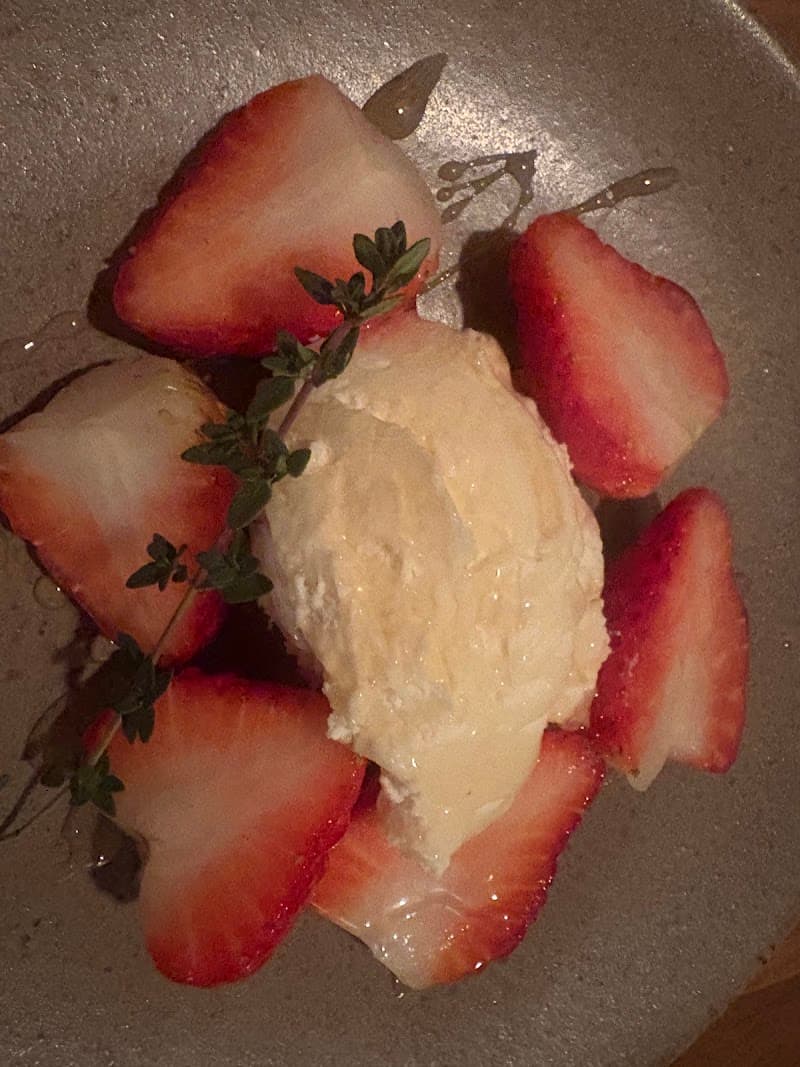 グリルとワイン COCCIO 831の店内・料理の写真 3枚目