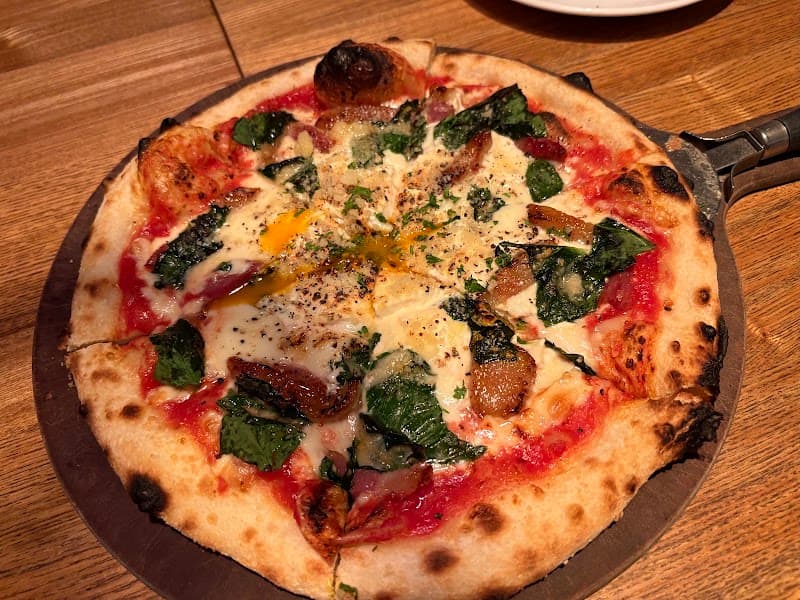 DACOTTA ダコッタの店内・料理の写真 3枚目