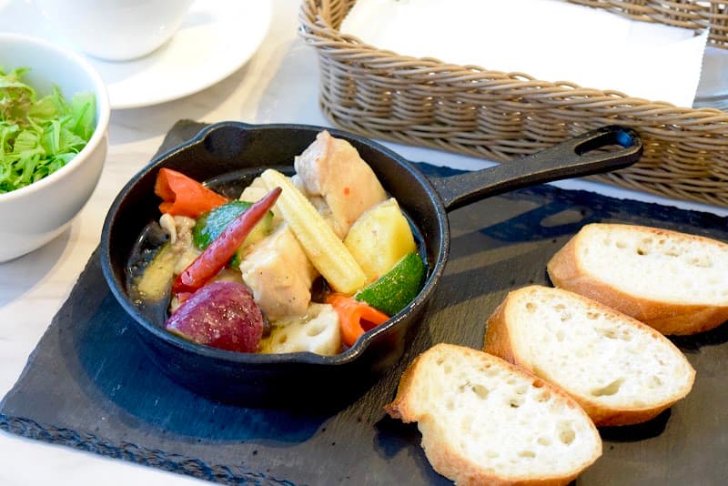 ビストロプラスの店内・料理の写真 2枚目