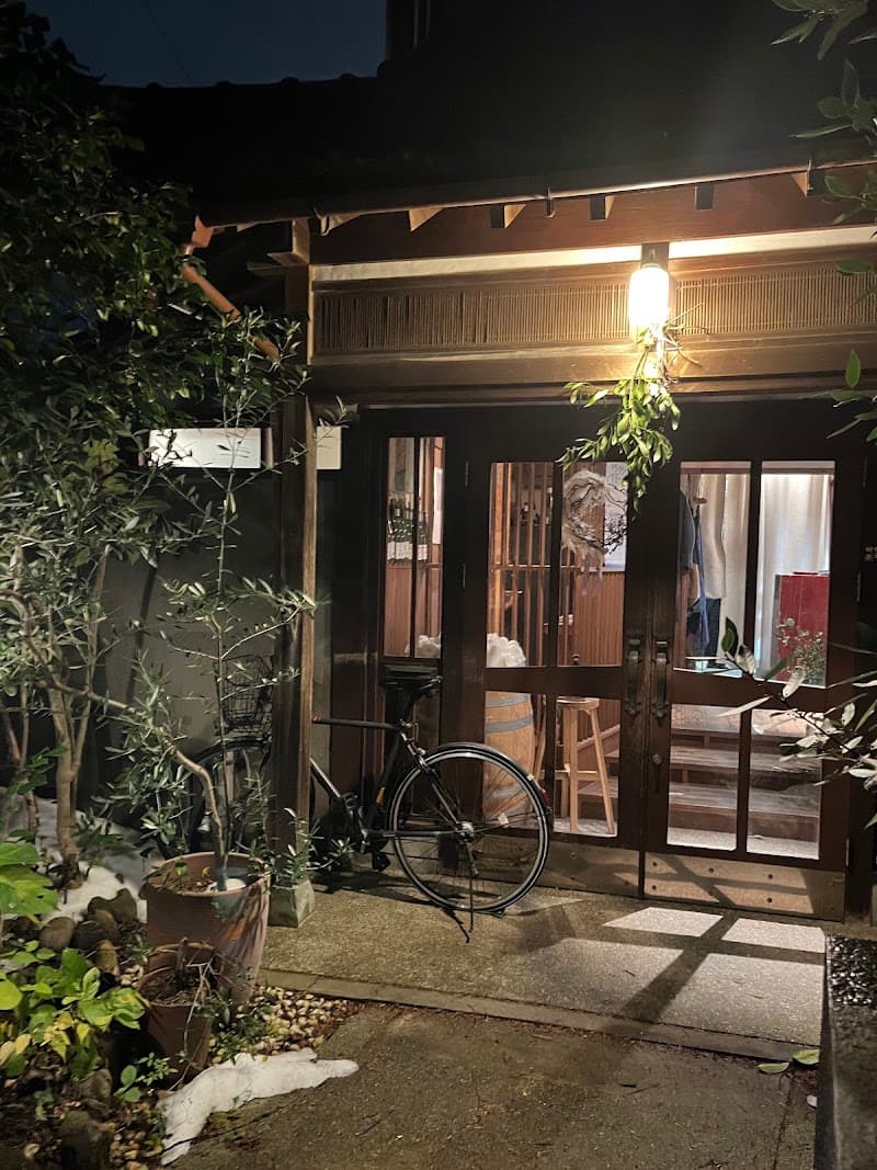 ビストロユイガ BISTRO YUIGA