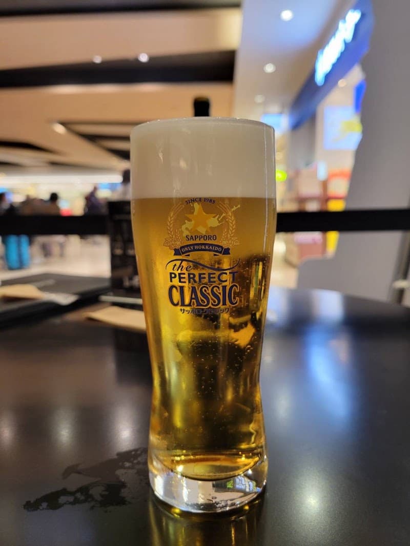 World Wine Bar by Pieroth 新千歳空港店の店内・料理の写真 2枚目